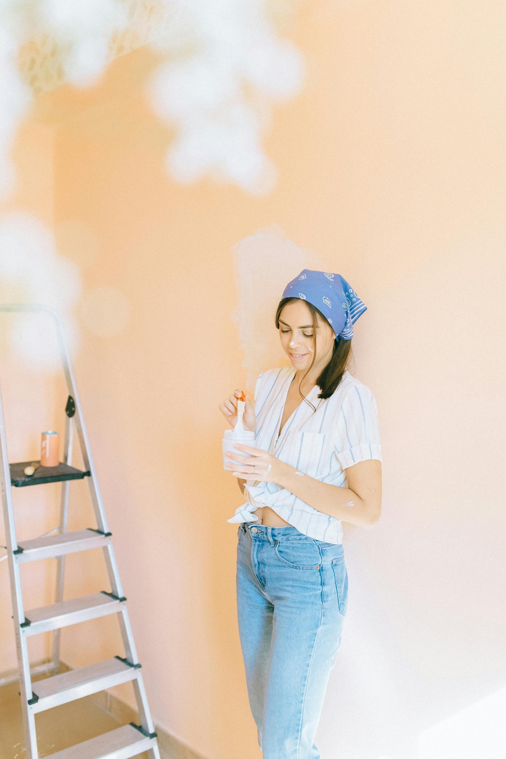Comment agrandir une pièce avec la peinture