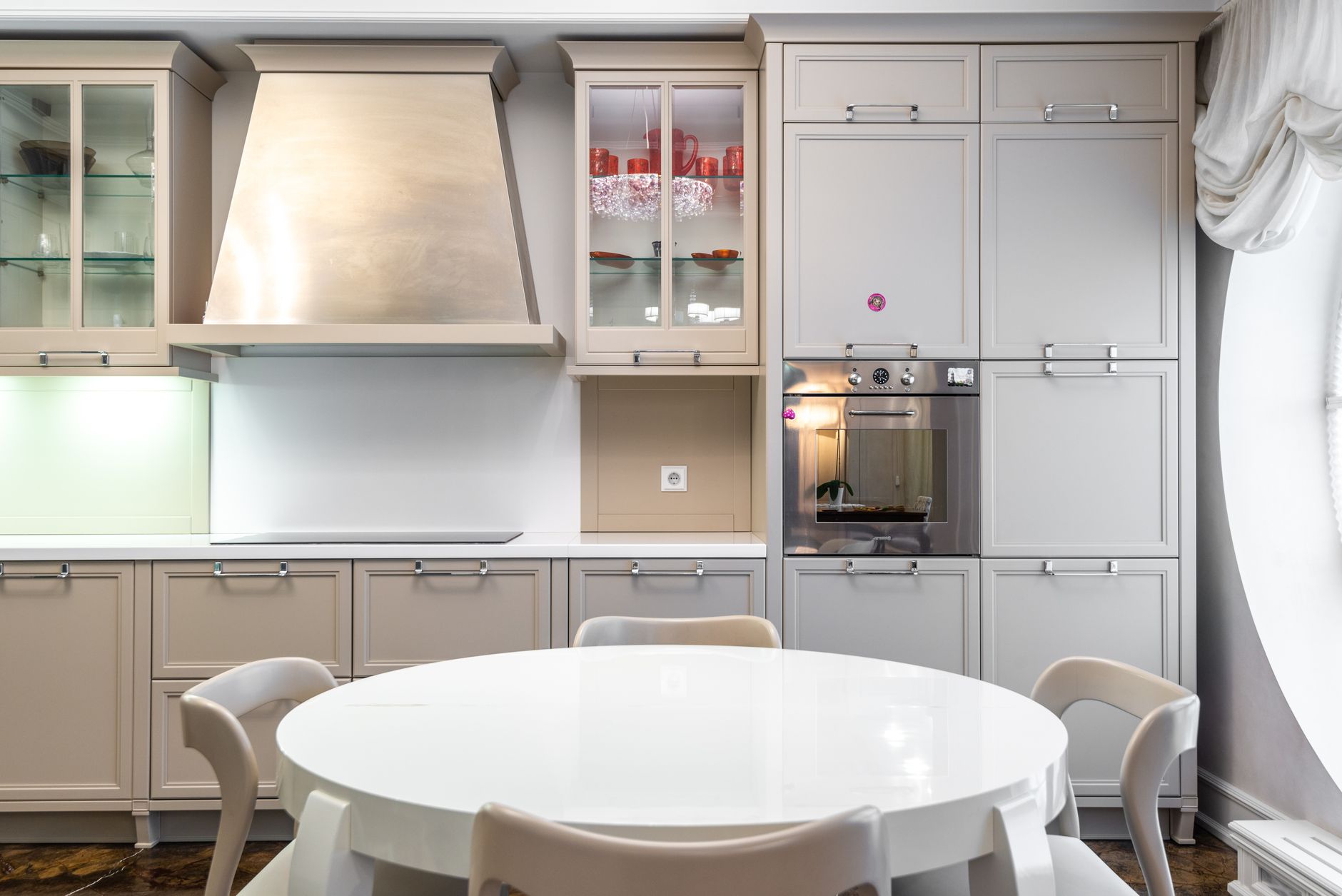 Cuisine ouverte avec coin repas