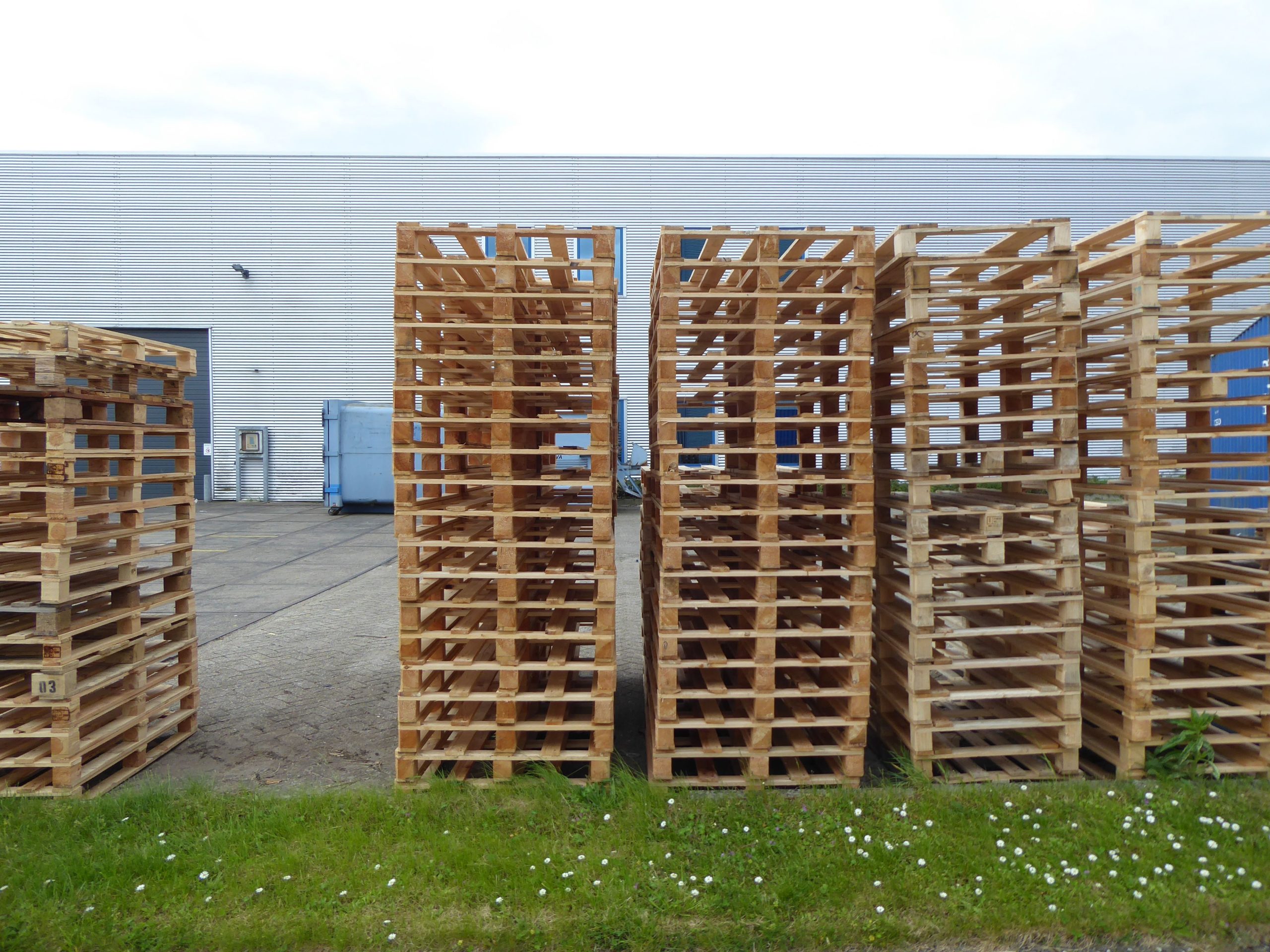 Créer du mobilier avec des palettes bois