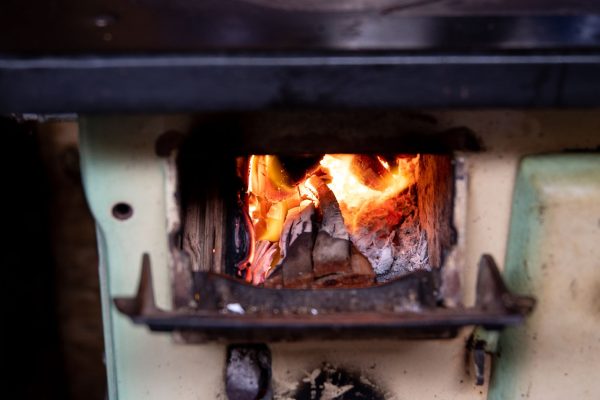 Poêle à granulés avec flamme vive